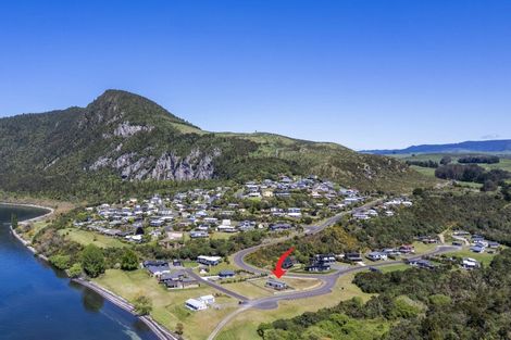 Photo of property in 4 Piripi Place, Kuratau, Turangi, 3381