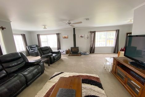 Photo of property in 44 College Road, Edgecumbe, 3120