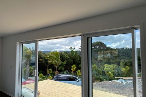 Photo of property in 12a Waterview Place, Haruru, 0204