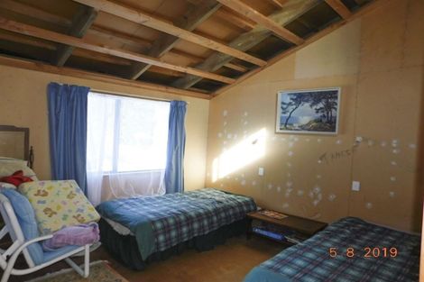 Photo of property in 16 Cathedral Drive, Manapouri, 9679