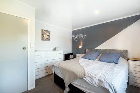 Photo of property in 44 Glenbervie Crescent, Massey, Auckland, 0614