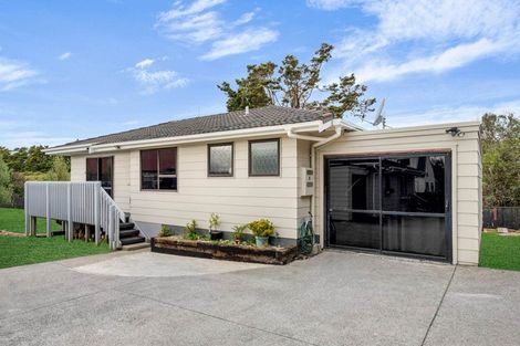 Photo of property in 2/33 Seaward Place, Wattle Downs, Auckland, 2103