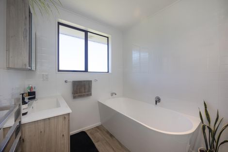 Photo of property in 74 Shortland Road, Oamaru North, Oamaru, 9494