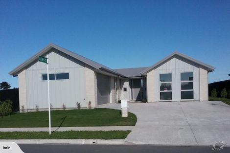 Photo of property in 37 Westpark Boulevard, Rangiora, 7400