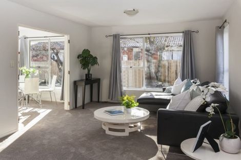 Photo of property in 23 Denniston Crescent, Redwood, Christchurch, 8051