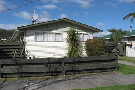 Photo of property in 274 Wellington Road, Wainuiomata, Lower Hutt, 5014