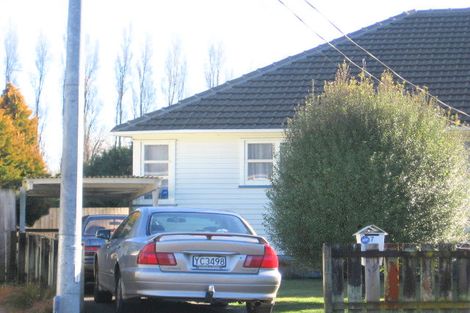 Photo of property in 7 Moule Place, Fairfield, Hamilton, 3214