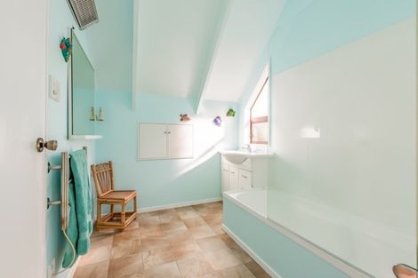 Photo of property in 10 Pitoitoi Street, Otaihanga, Paraparaumu, 5036