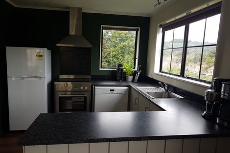 Photo of property in 2/84 Gillespies Road, Birchville, Upper Hutt, 5018