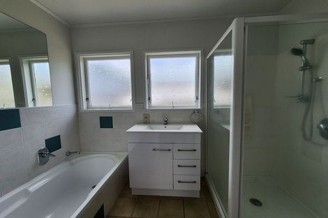 Photo of property in 8 Malvina Place, Bucklands Beach, Auckland, 2014