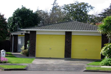 Photo of property in 11 Viscount Place, West End, Palmerston North, 4412