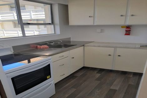 Photo of property in 5 Hawker Street, Mount Victoria, Wellington, 6011