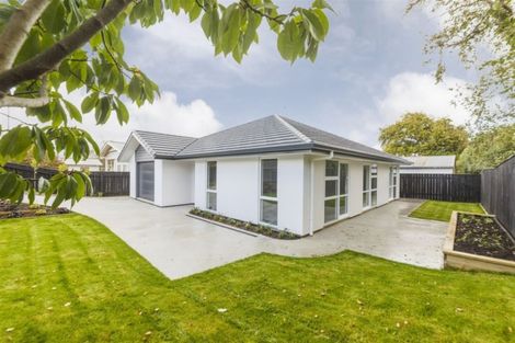 Photo of property in 74 Heretaunga Street, Palmerston North, 4414