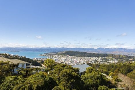 Photo of property in 17 Highbury Crescent, Highbury, Wellington, 6012