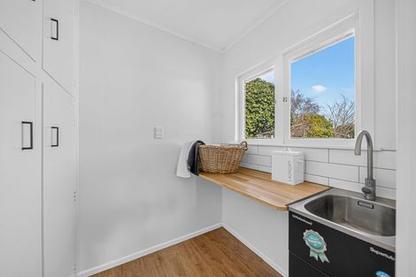 Photo of property in 17 Philip Street, Carterton, 5713