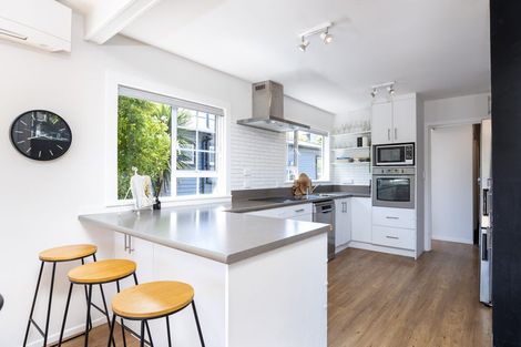 Photo of property in 43 Essex Street, Vogeltown, New Plymouth, 4310