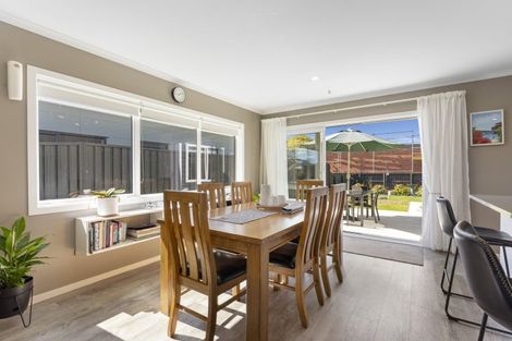 Photo of property in 19 Enereta Road, Otaki, 5512