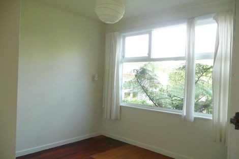 Photo of property in 12 Springfield Terrace, Kelburn, Wellington, 6012