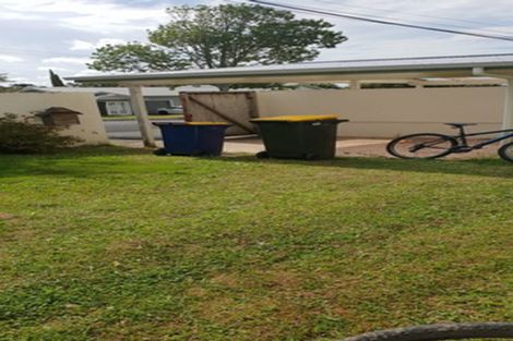 Photo of property in 3/2 Lansdowne Street, Bayswater, Auckland, 0622