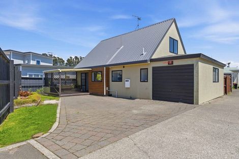 Photo of property in 17a Claridge Place, Mount Maunganui, 3116