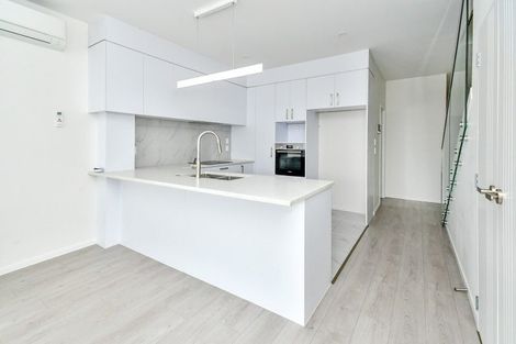 Photo of property in 2 Peara Lane, Karaka, Papakura, 2113