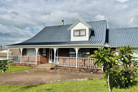 Photo of property in 13 Tatyana Place, Massey, Auckland, 0614