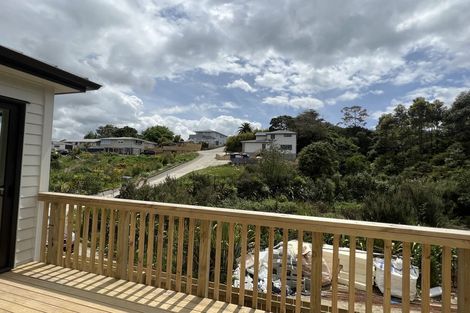 Photo of property in 8 Springhill Lane, Sunnyvale, Auckland, 0612