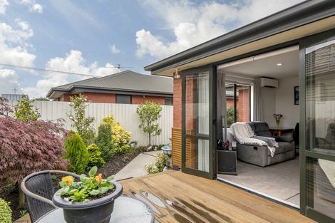 Photo of property in 101a Avonhead Road, Avonhead, Christchurch, 8042