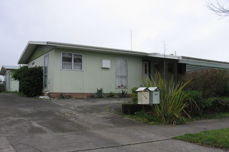 Photo of property in 75 Kaimanawa Street, Kelvin Grove, Palmerston North, 4414
