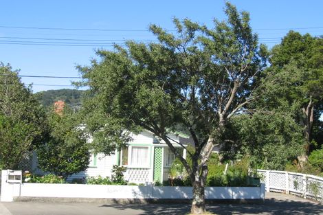 Photo of property in 13 Brown Street, Wallaceville, Upper Hutt, 5018