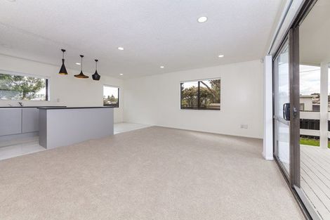 Photo of property in 1/41 Sabulite Road, Kelston, Auckland, 0602