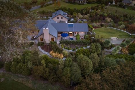 Photo of property in 5 Hollyhock Lane, Wanaka, 9305