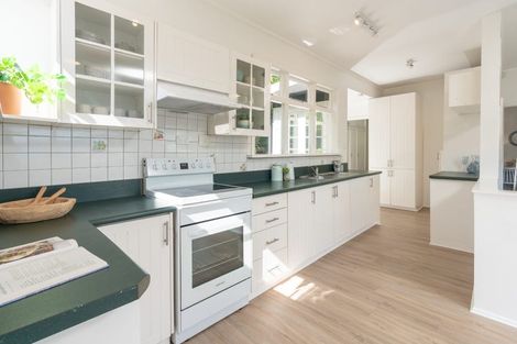 Photo of property in 84 Cluny Road, Plimmerton, Porirua, 5026