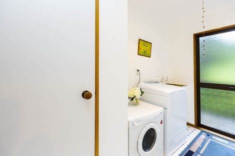 Photo of property in 41 Dalton Grove, Stokes Valley, Lower Hutt, 5019