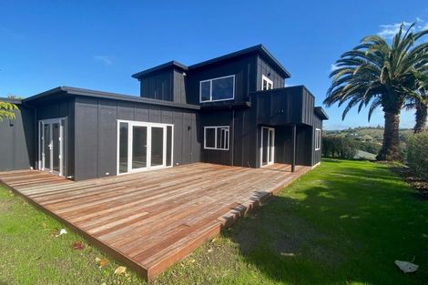 Photo of property in 1 Lysaght Place, Welcome Bay, Tauranga, 3112