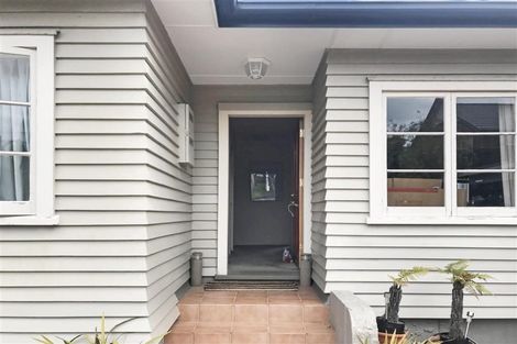 Photo of property in 1/24a Dallinghoe Crescent, Milford, Auckland, 0620