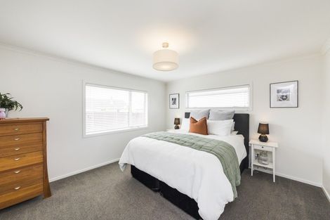 Photo of property in 21 Wescombe Grove, Feilding, 4702