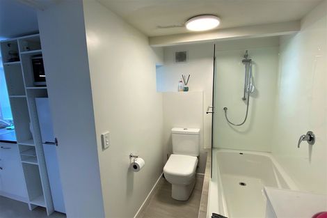 Photo of property in 5 Ruawai Road, Mount Wellington, Auckland, 1060