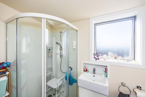 Photo of property in 37 Oban Street, Holmes Hill, Oamaru, 9401