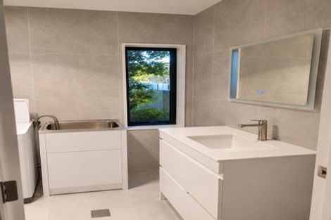 Photo of property in 28b Coburg Street, Henderson, Auckland, 0612