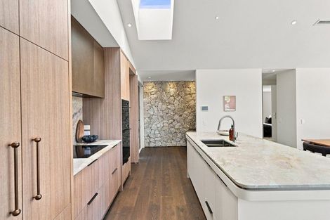 Photo of property in 2/183 Weston Road, St Albans, Christchurch, 8052