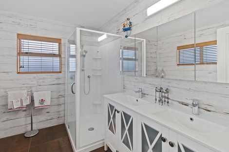 Photo of property in 101 Leighton Road, Whangamata, 3620