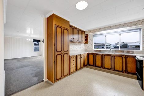 Photo of property in 6 Manse Street, Hawera, 4610