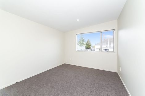 Photo of property in 17/45a Swanson Road, Henderson, Auckland, 0610