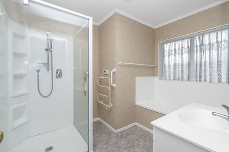 Photo of property in 1 Cole Lane, Milson, Palmerston North, 4414