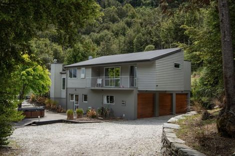 Photo of property in 11 Tall Tree Lane, Mount Creighton, Queenstown, 9371
