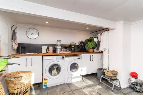 Photo of property in 24 Scotland Terrace, Green Island, Dunedin, 9018