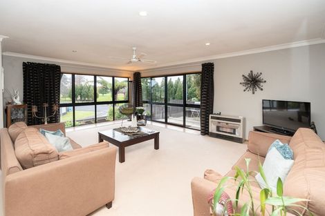 Photo of property in 155a Lake Crescent, Hamilton Lake, Hamilton, 3204