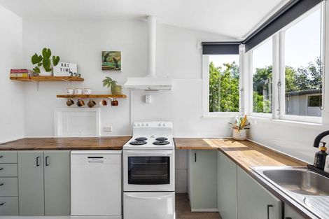 Photo of property in 59 Mcgregors Road, Bromley, Christchurch, 8062