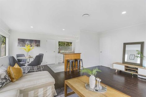 Photo of property in 2/4 Gibraltar Street, Howick, Auckland, 2014